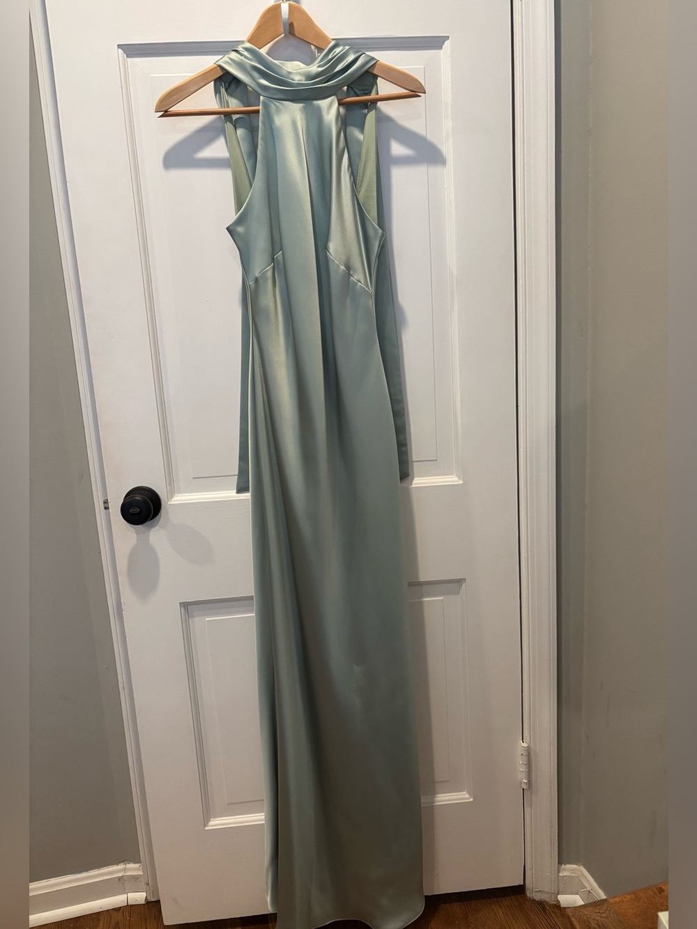 Aqua by Bloomingdale’s Sage Green Satin Halter Maxi Gown Formal Dress Size 4 - Picture 8 of 17